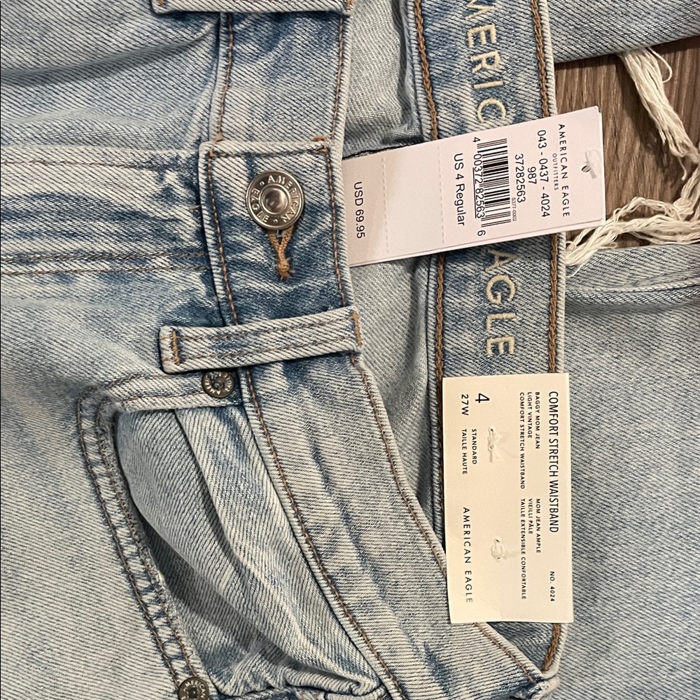 American Eagle Outfitters Sky Blue Ripped Straight Jeans - Picture 4 of 4